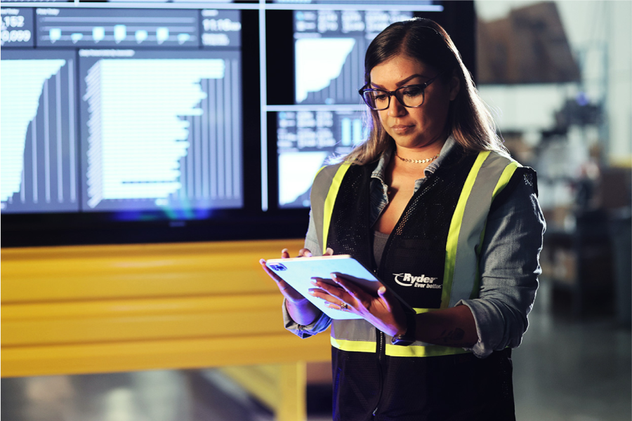 employee using a warehousing management system